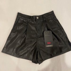 Levi’s shorts